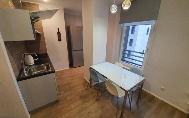 Максимус на Академика Павлова 7