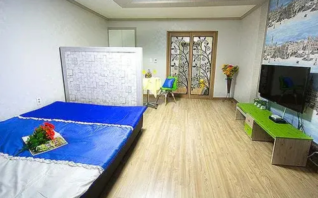 Suncheon Suncheon Bay Deulmaru Pension (Group Room)