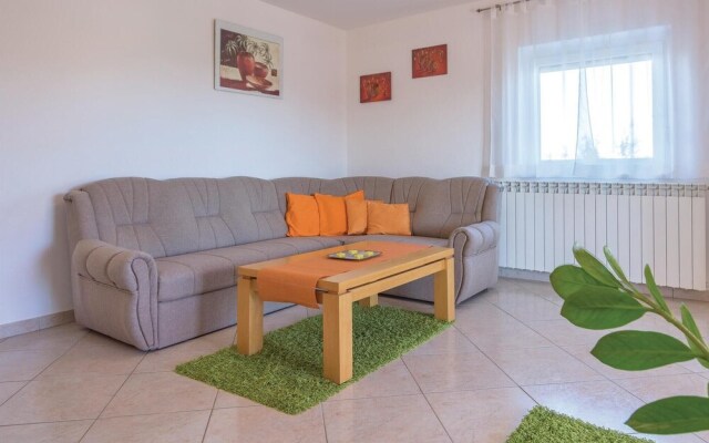 Beautiful Apartment in Vodnjan With 4 Bedrooms and Wifi