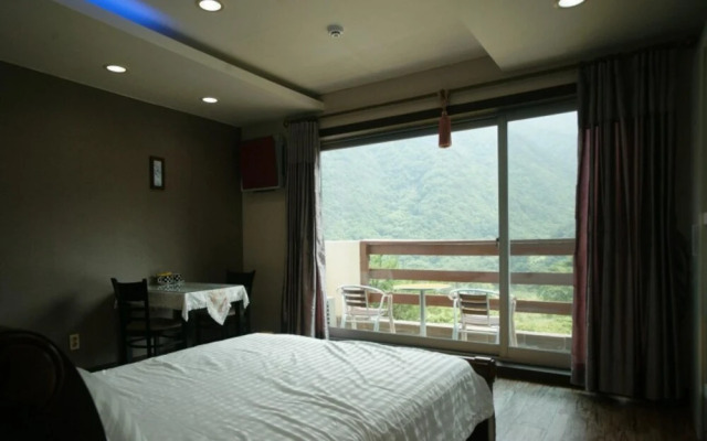 Yangyang Denver House Pension