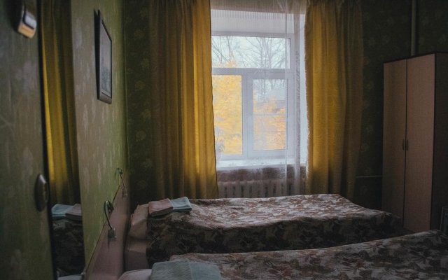 Guest House, Hotel