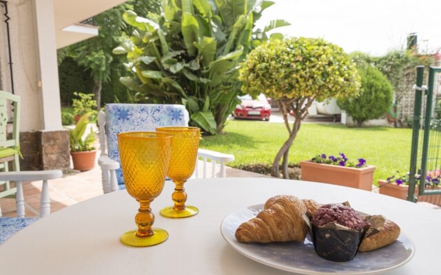 Living4Malaga Villa Miraflores