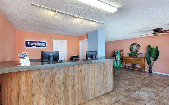 Americana Inn, a Travelodge by Wyndham