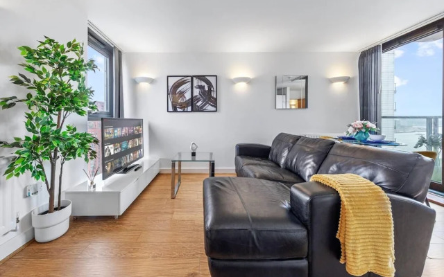 Lovely & Cosy 2 Beds London Skyline View