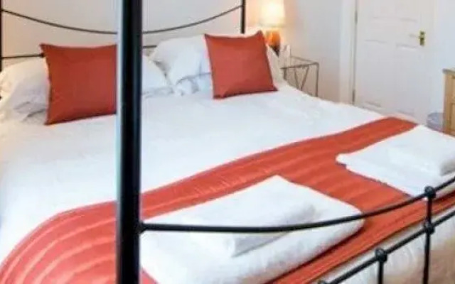Terracotta Suite