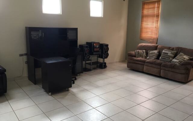 Caguas 4 Bedroom Vacation Villa