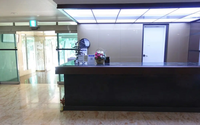 Prince Hotel