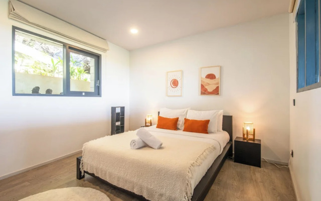 Luxurious 6BR Clifftop Villa, 5 Minutes to Bingin