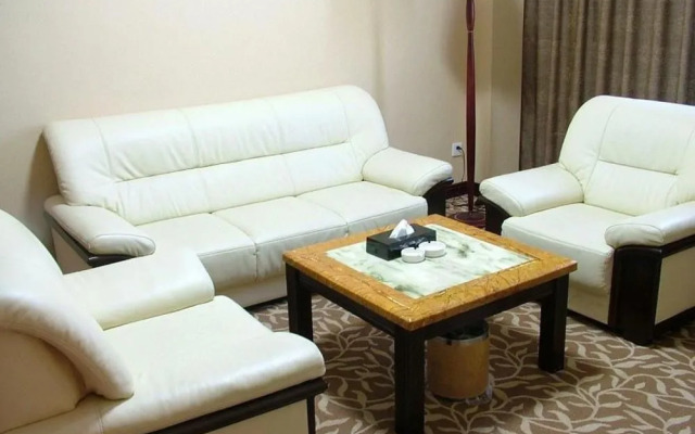 Qinzhou Lingshan Zhengjiu Hotel