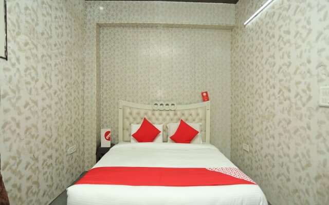 OYO 18530 Comfort Inn