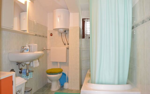 Apartments Savarin 550
