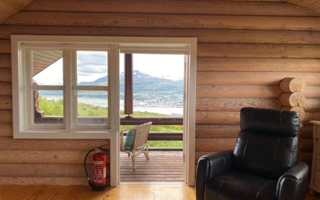 Beautiful cabin with amazing view over Akureyri