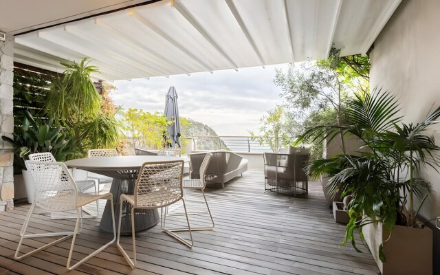 Sea-view Penthouse Spa in Portopiccolo