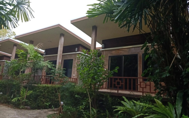 Lanta Pearl Beach Resort