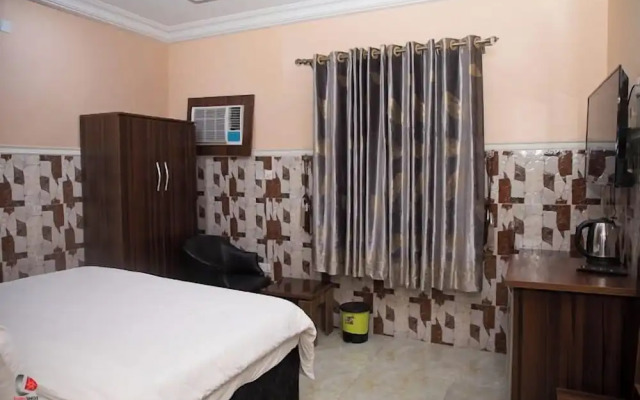 Castle Majestic Hotel