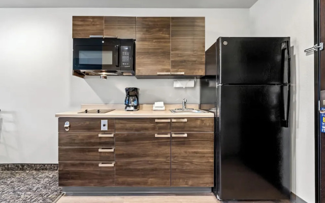 My Place Hotel-Bentonville Rogers AR