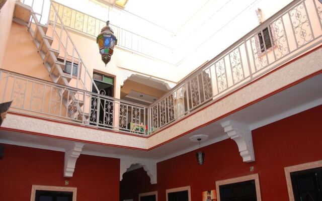 Kasbah Red Castel Hostel