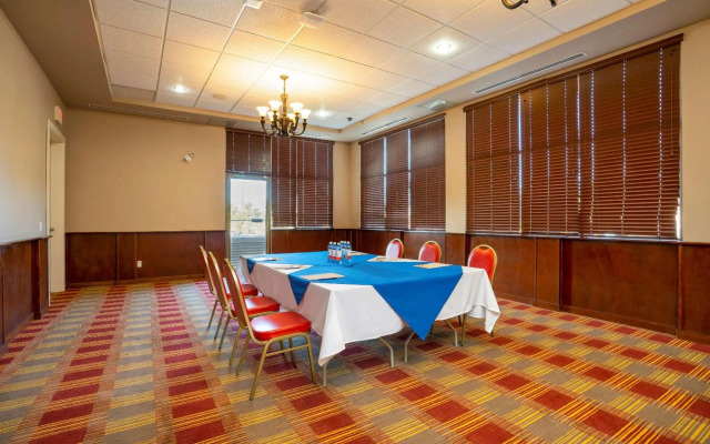 Comfort Inn Surrey Hotel