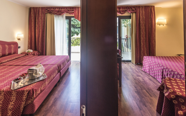 Admiral Hotel Villa Erme