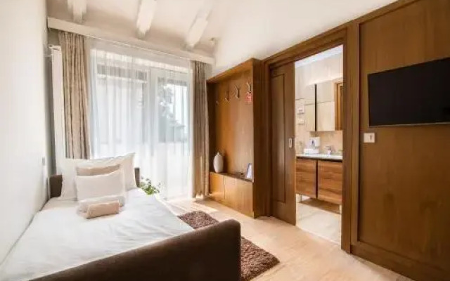 Botrytis Hotel