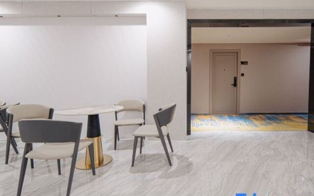 Tongxi Business Hotel (Foshan Creative Industry Park Store)