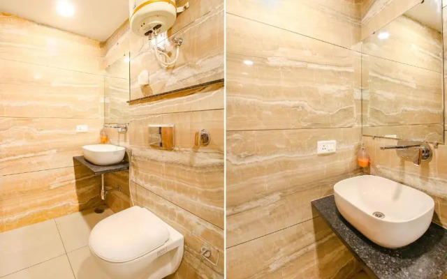 Fabhotel Prime Purple Orchid