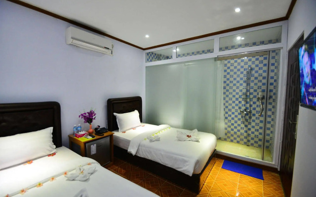 Woodland Hotel