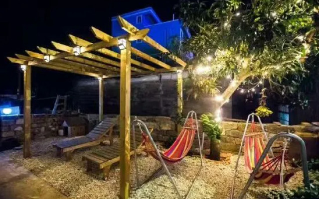 Weizhou Island Haitang Homestay (Shell Beach Branch)