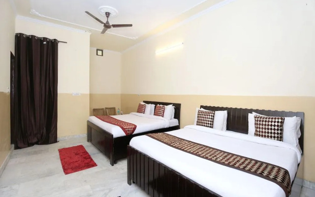 OYO 13140 Mayur palace