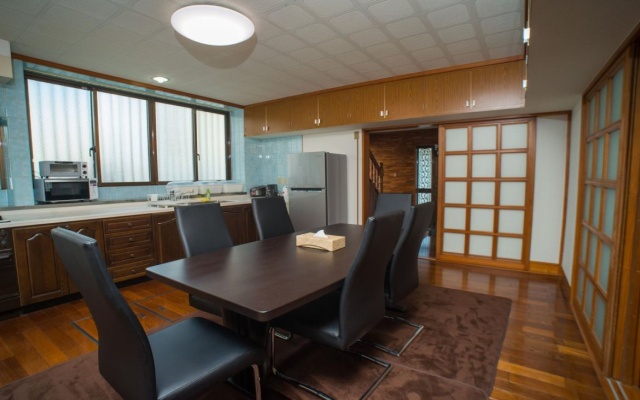 Beach Front Hamby – Guest Rooms – Chatan