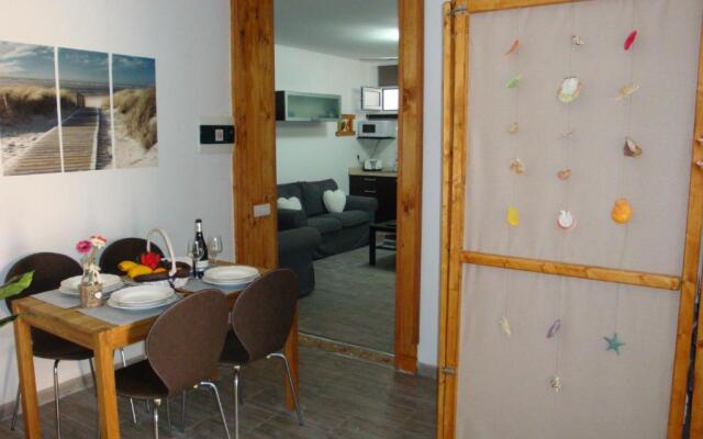 Paradise Apartment 1 Minute from the beach