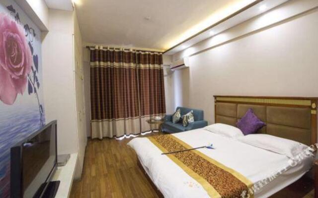 Zhangzhou Luanfeng Business Hotel