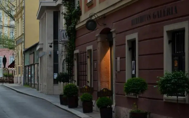 Semmelweis17 Budapest