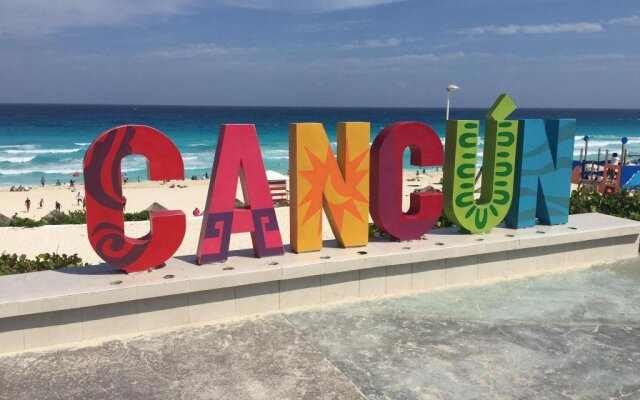 All Inclusive Arts Hotel Cancun Beaches Zone