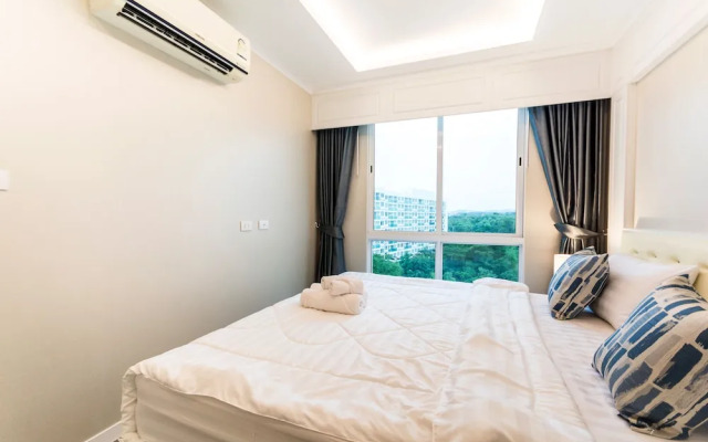 The Orient Resort and Spa by Happy Host