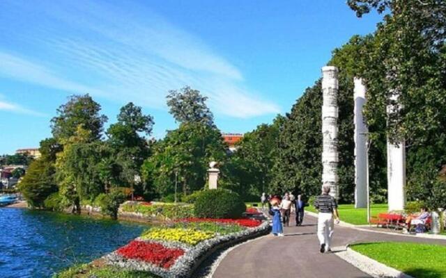 Modern House Apartments