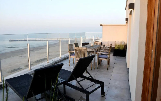 Attic Apartment Nieuwpoort With Coastal Views