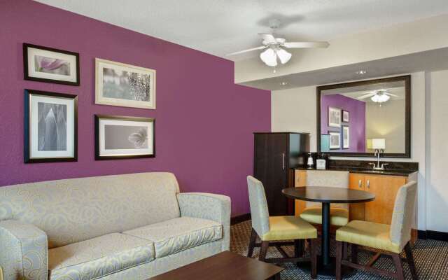 La Quinta Inn & Suites by Wyndham Miami Lakes