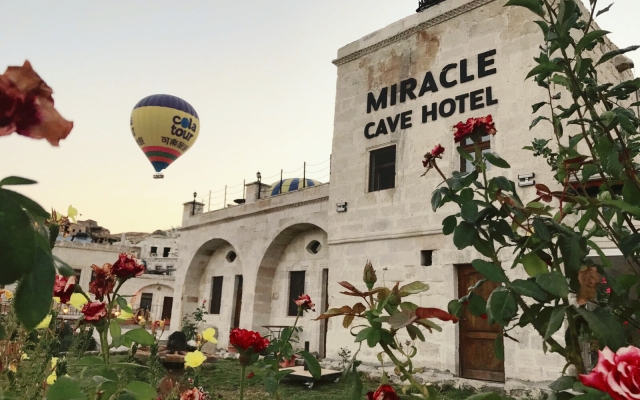 Milagre Cave Hotel