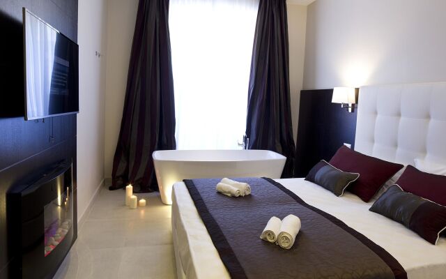 Roman Holidays Boutique Hotel