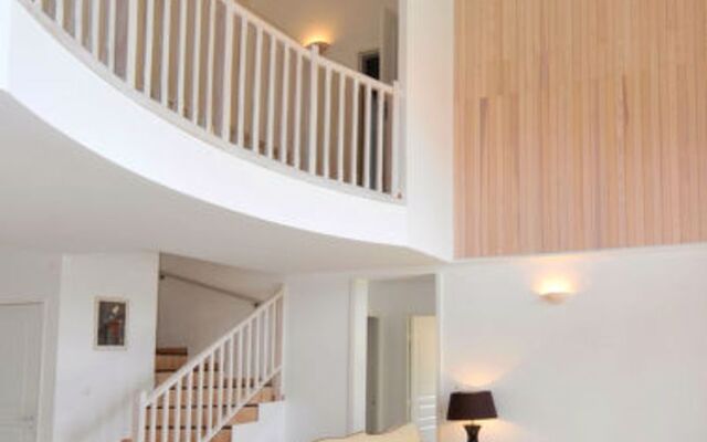 Domaine Royal Green (MZA101)