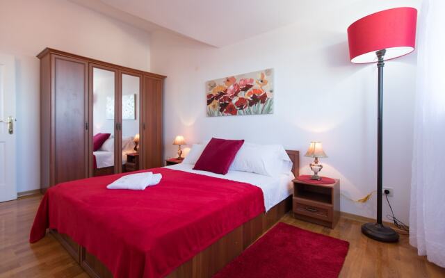 Cozy Stay Apartments