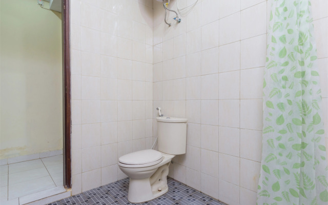 RedDoorz @ Petitenget Street