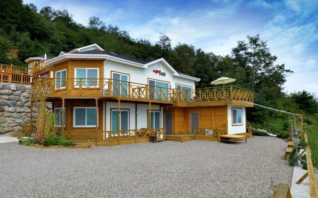 Yeongdeok Yeomyung Pension