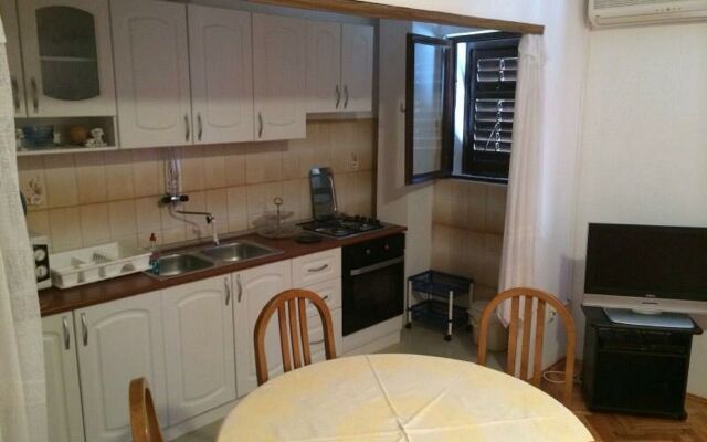 Apartment Josip - with parking: A2 Rogoznica, Riviera Sibenik