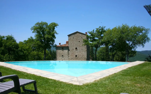 Wonderful private villa for 16 people with WIFI, private pool, TV and parking