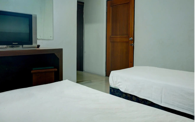 Hotel O Ervina Homestay Syariah Batakan – Guest Rooms – Kandangan Lama