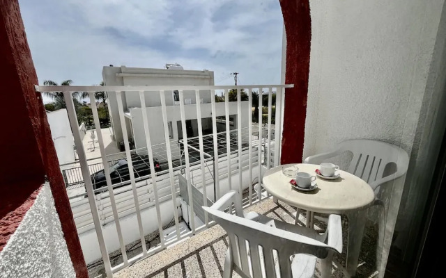 79 AN - Stay Nissi Chrysland Studio 215