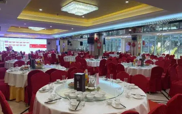 Riverside Lidu Hotel