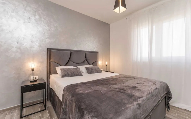 Luxury D Apartments